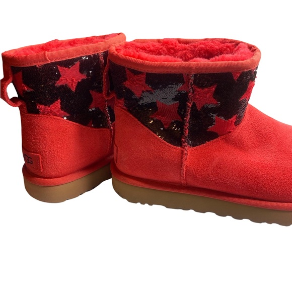 Women's UGG size 9 , Classic Mini Sequin Stars Boot. - Picture 3 of 14